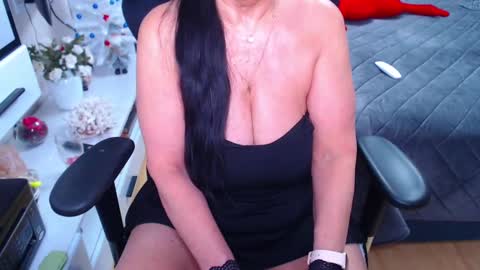 Monika online show from 12/29/24, 12:34