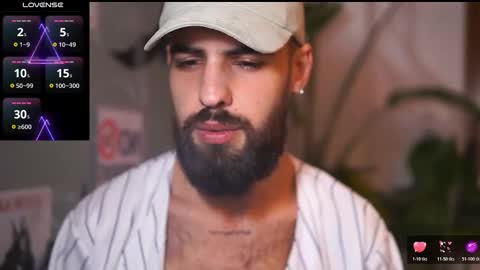 Snapshot of hairyrobxxx chatting on 10/26/25, 04:13 HairyRobXxX online show from 10/26/25, 04:13