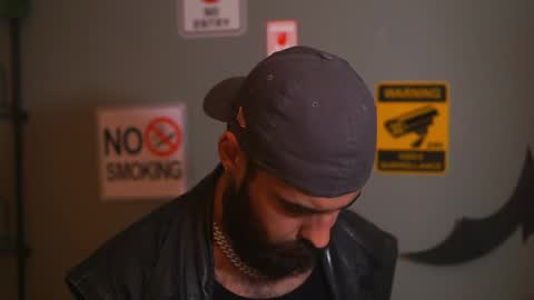 Snapshot of hairyrobxxx chatting on 11/28/25, 10:45 HairyRobXxX online show from 11/28/25, 10:45