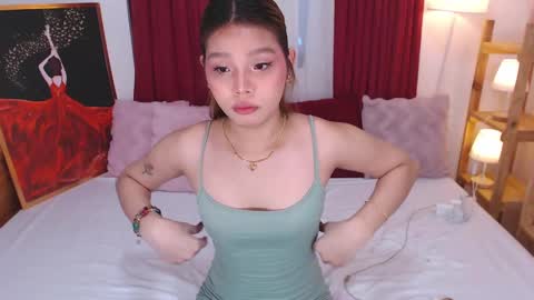 YOUR SIDECHIC HAILEY online show from 01/18/25, 06:56