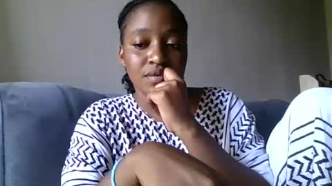 hajra_1 online show from 04/14/26, 10:54