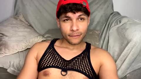 Independent       model  online show from 02/27/25, 03:47