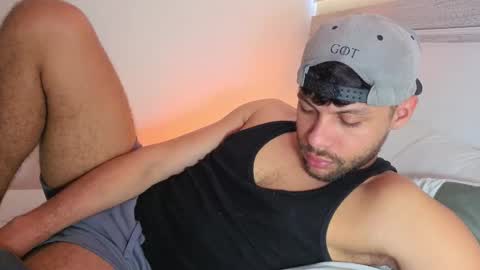 Independent       model  online show from 01/06/26, 06:44