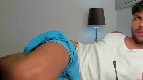 Independent       model  online show from 03/17/26, 11:08