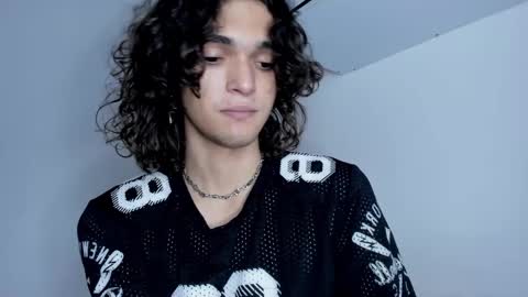 Snapshot of halan_jr chatting on 01/03/25, 11:55 halan online show from 01/03/25, 11:55