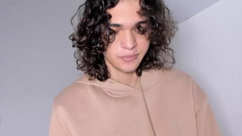 Snapshot of halan_jr chatting on 01/30/25, 11:13 halan online show from 01/30/25, 11:13