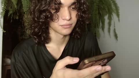 Snapshot of halan_jr chatting on 02/27/25, 06:18 halan online show from 02/27/25, 06:18