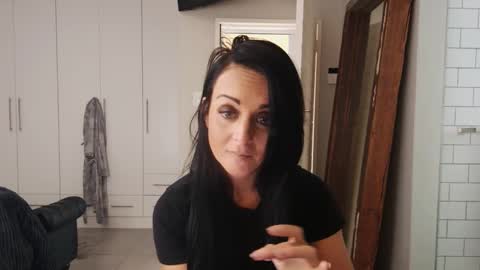 Haley online show from 10/17/25, 07:22