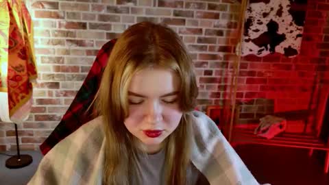 HaleySun online show from 10/22/25, 02:39