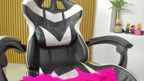 Anahis online show from 12/06/24, 04:14