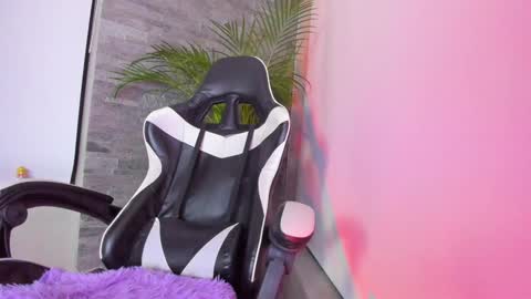 Anahis online show from 12/14/24, 04:12