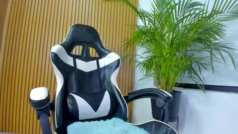 Anahis online show from 01/18/25, 05:10