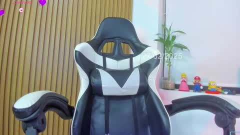 Anahis online show from 02/28/25, 01:05