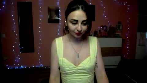 Snapshot of halleyg chatting on 06/16/26, 01:03 Ann online show from 06/16/26, 01:03