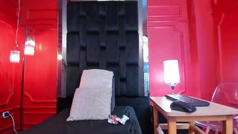 Halley Lorens online show from 09/08/25, 10:09