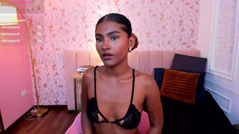 Snapshot of halleylorens chatting on 07/15/26, 07:30 Halley Lorens online show from 07/15/26, 07:30