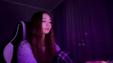 Holly online show from 11/01/25, 01:46