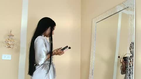 Hallie Stone online show from 12/16/25, 02:44