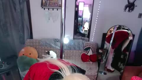 halovalentine online show from 02/28/26, 01:12