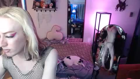 halovalentine online show from 03/29/26, 04:12