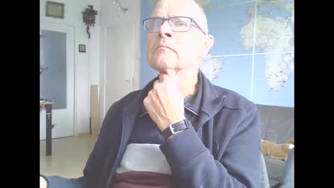 Prefer men 80 online show from 03/01/25, 03:16