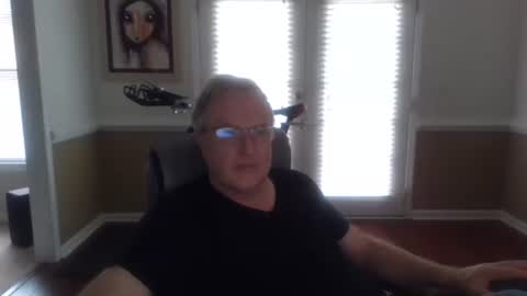 Han online show from 11/16/25, 02:00