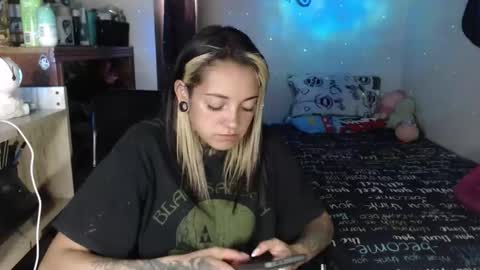 Hanya online show from 04/22/26, 06:09