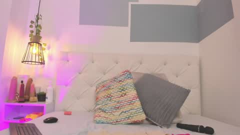 Snapshot of hanah_gray chatting on 01/24/25, 11:15 hanah_gray online show from 01/24/25, 11:15