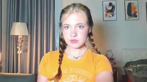 hanahwoods online show from 02/23/25, 08:55