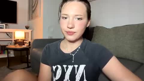 Snapshot of hanahwoods chatting on 07/01/26, 04:40 hanahwoods online show from 07/01/26, 04:40