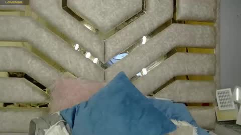 Hana.......Fansly -  content being added daily..  online show from 12/17/24, 12:01