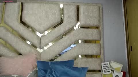 Hana.......Fansly -  content being added daily..  online show from 12/22/24, 06:04