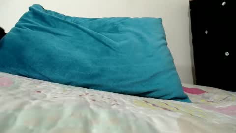 Hana.......Fansly -  content being added daily..  online show from 03/01/25, 06:35