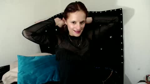 Hana.......Fansly -  content being added daily..  online show from 03/12/25, 09:13