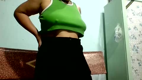 hanana_zz online show from 06/23/26, 10:08