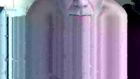 Snapshot of hand69someguy chatting on 12/20/25, 04:08 hand69someguy online show from 12/20/25, 04:08