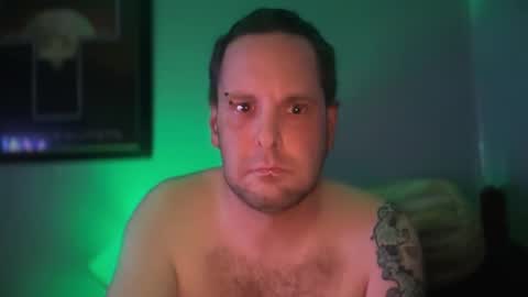 Snapshot of hand_banana_420 chatting on 10/05/25, 01:37 hand_banana_420 online show from 10/05/25, 01:37