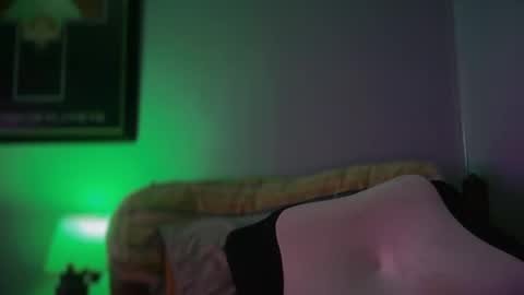 Snapshot of hand_banana_420 chatting on 10/09/25, 03:26 hand_banana_420 online show from 10/09/25, 03:26