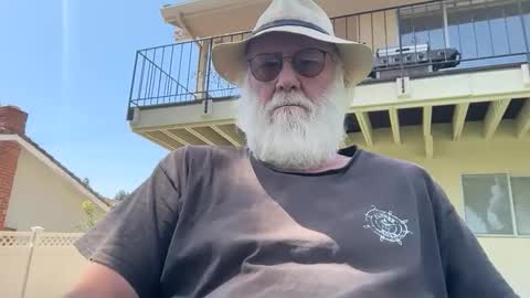 handful57345 online show from 04/17/26, 07:39