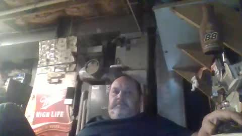 naked man online show from 11/15/25, 07:21