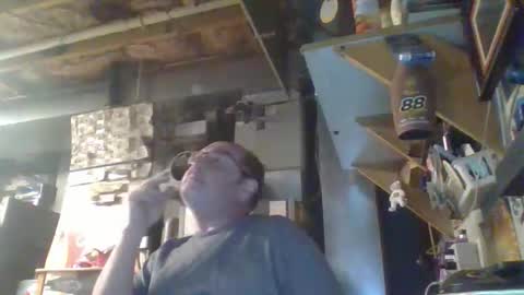 naked man online show from 04/10/26, 03:01