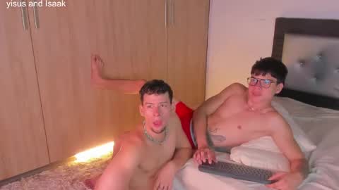 handsome_boys69 online show from 04/11/26, 07:45