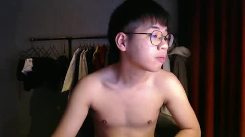 handsome_mannn online show from 12/12/24, 06:14