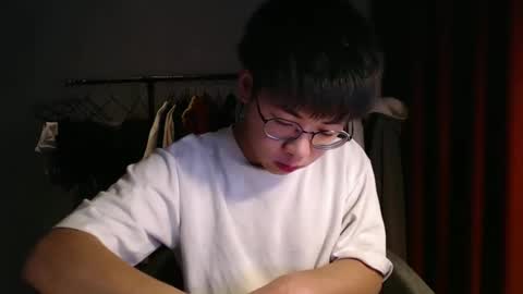 handsome_mannn online show from 12/13/24, 06:49