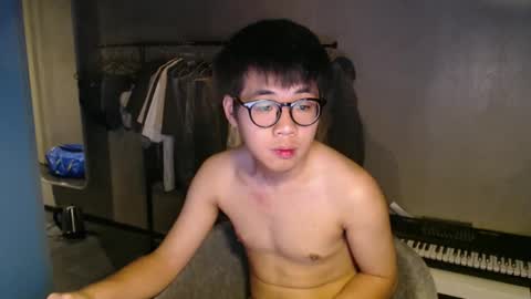 handsome_mannn online show from 09/30/25, 08:36