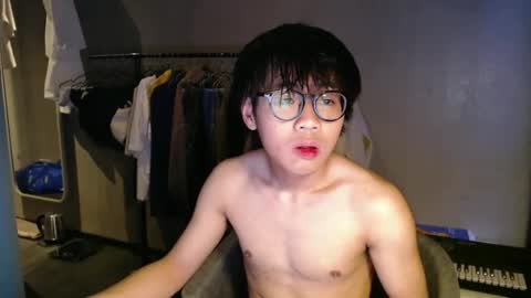 handsome_mannn online show from 05/16/26, 07:23