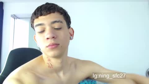 Snapshot of handsome_white1 chatting on 09/19/25, 07:58 jorge daniel online show from 09/19/25, 07:58