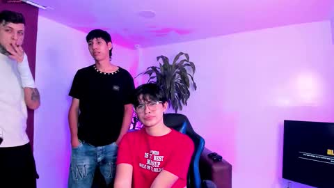 leonardfarrucknick and otis online show from 09/20/25, 01:39