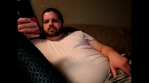 Snapshot of handsomedaddy198924 chatting on 02/02/26, 05:06 Handsomedaddy198923 online show from 02/02/26, 05:06