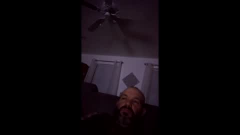 Snapshot of handsomejoe334 chatting on 12/18/25, 10:21 handsomejoe334 online show from 12/18/25, 10:21